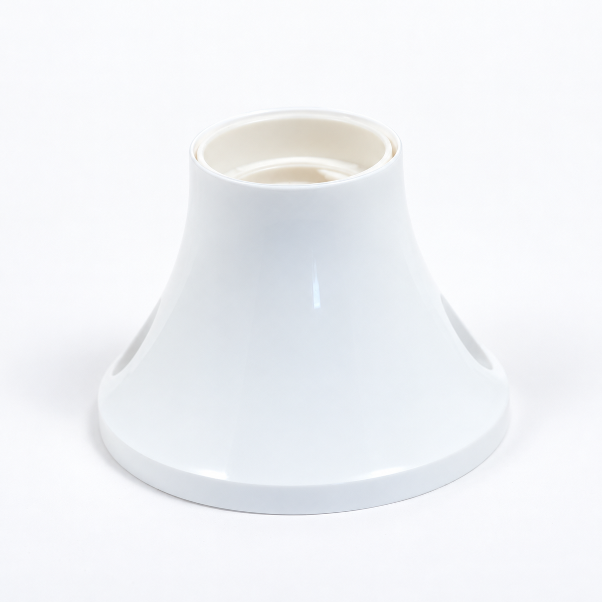 Straight thermoplastic E27 socket for wall or ceiling — white — view 1