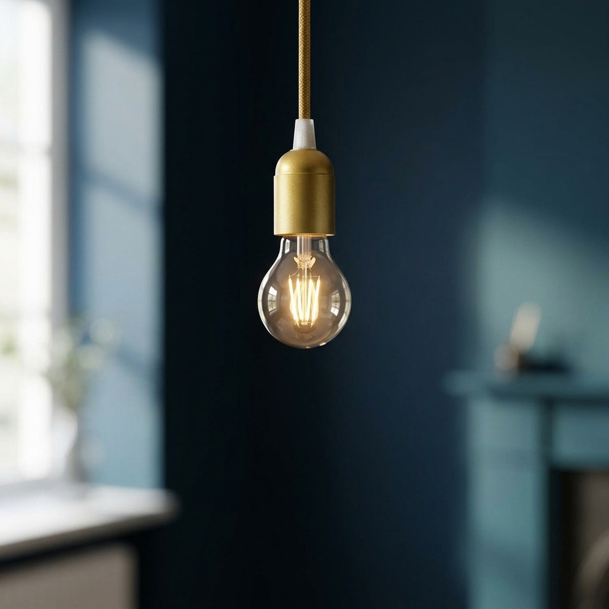 E27 bakelite socket — Gold