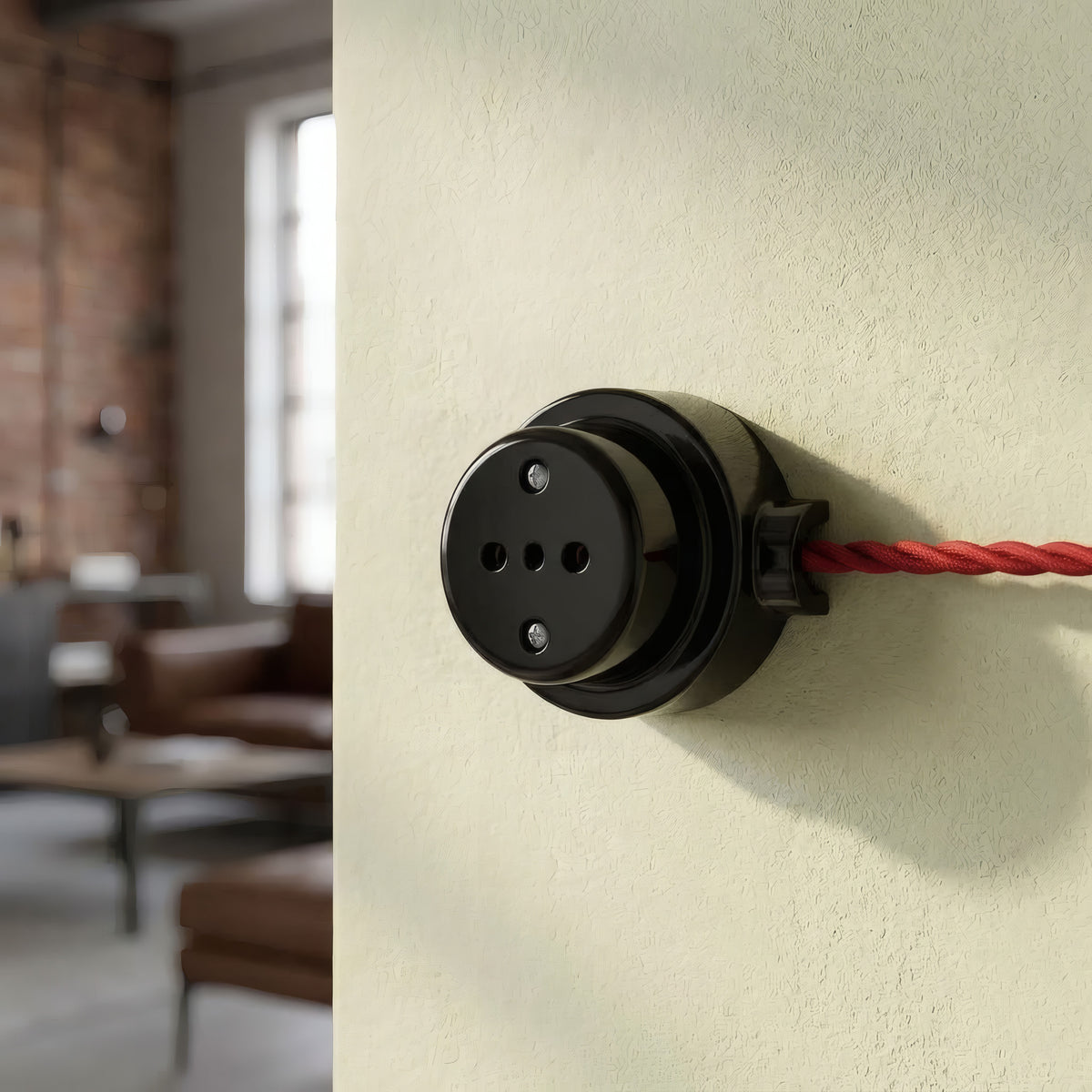 Porcelain wall socket and base kit — Italian 2P+T 10/16 A / Black / 1 conduit entry