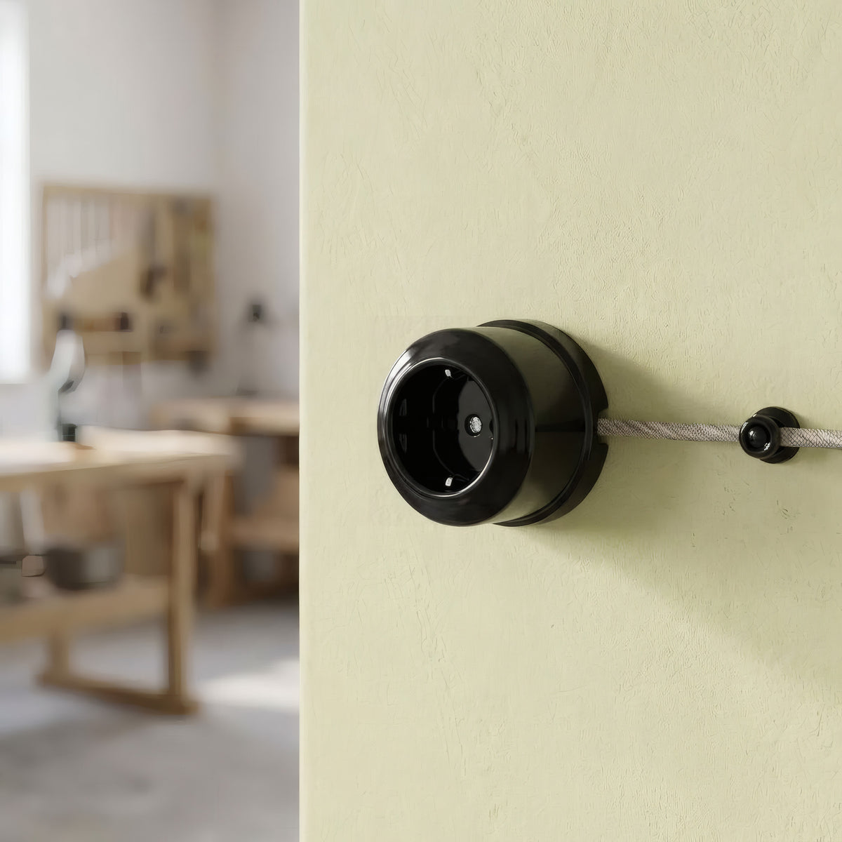 Porcelain wall socket — Schuko 2P+T 16 A / Black