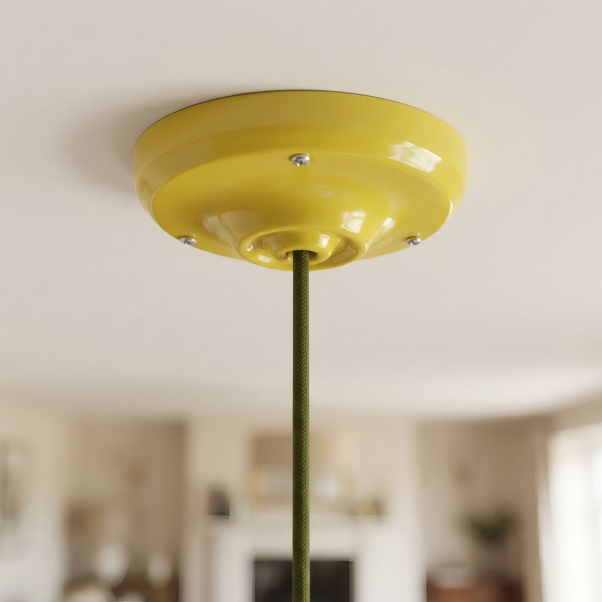 Porcelain ceiling rose with fixing kit, Ø 105 mm — Yellow