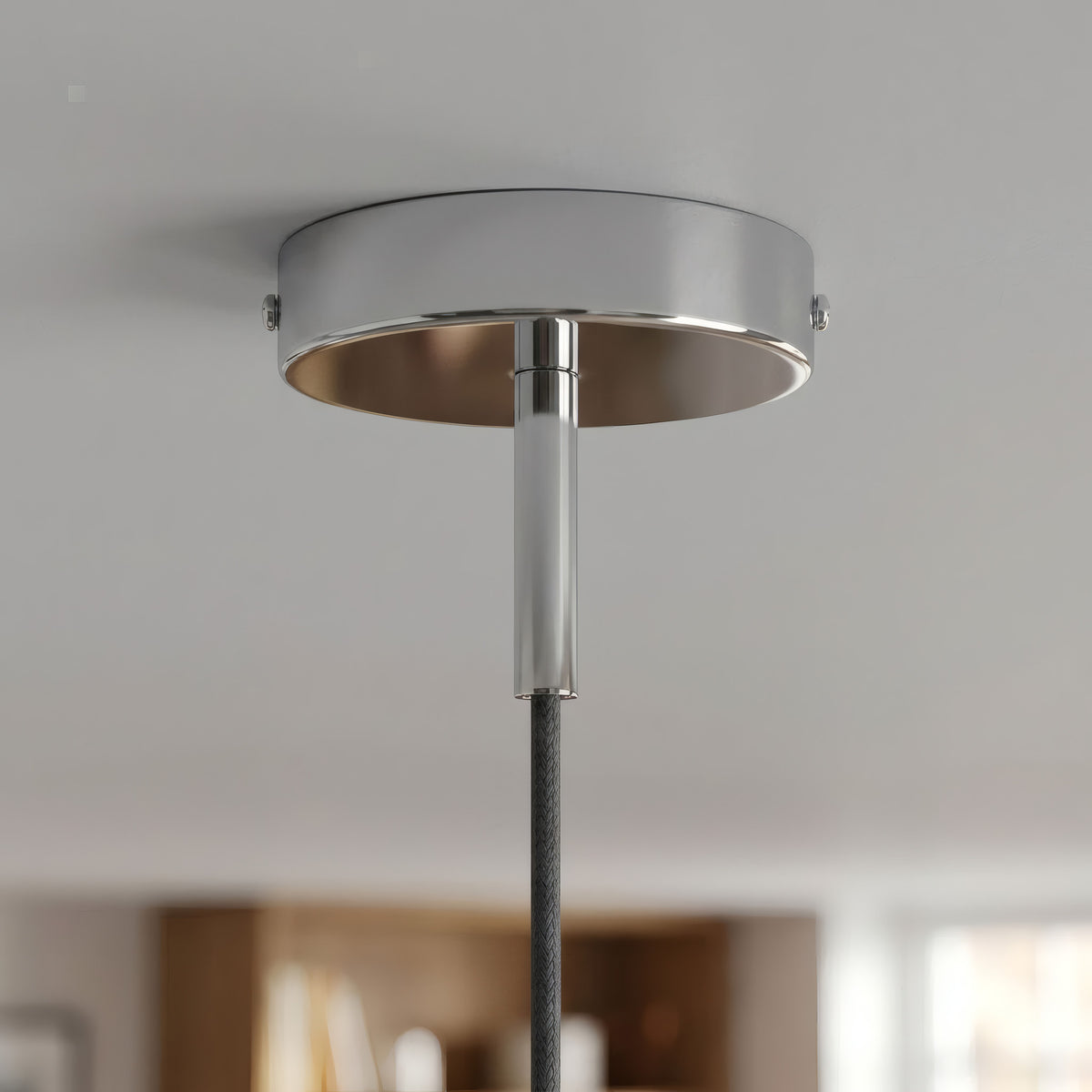 Cylindrical metal ceiling rose with a 7 cm cable grip — Chrome