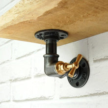 Lateral tap head shelf bracket | Model 1