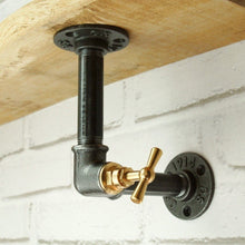 Lateral tap head shelf bracket | Model 1