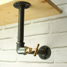 Lateral tap head shelf bracket | Model 1